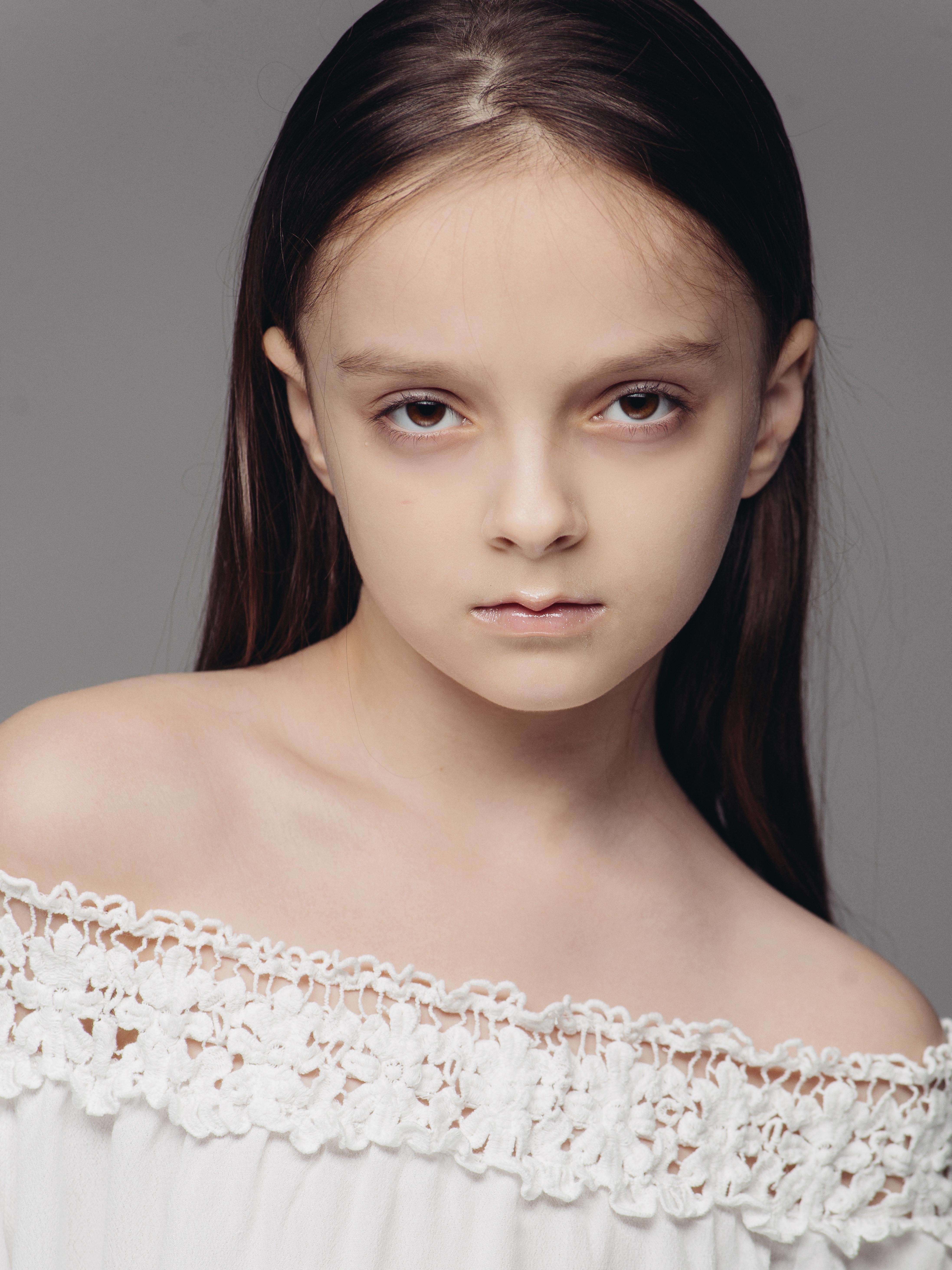 Александра Ковалева - аккредитованная модель для участия в подиумных показах на Междунродной Детской Неделе моды