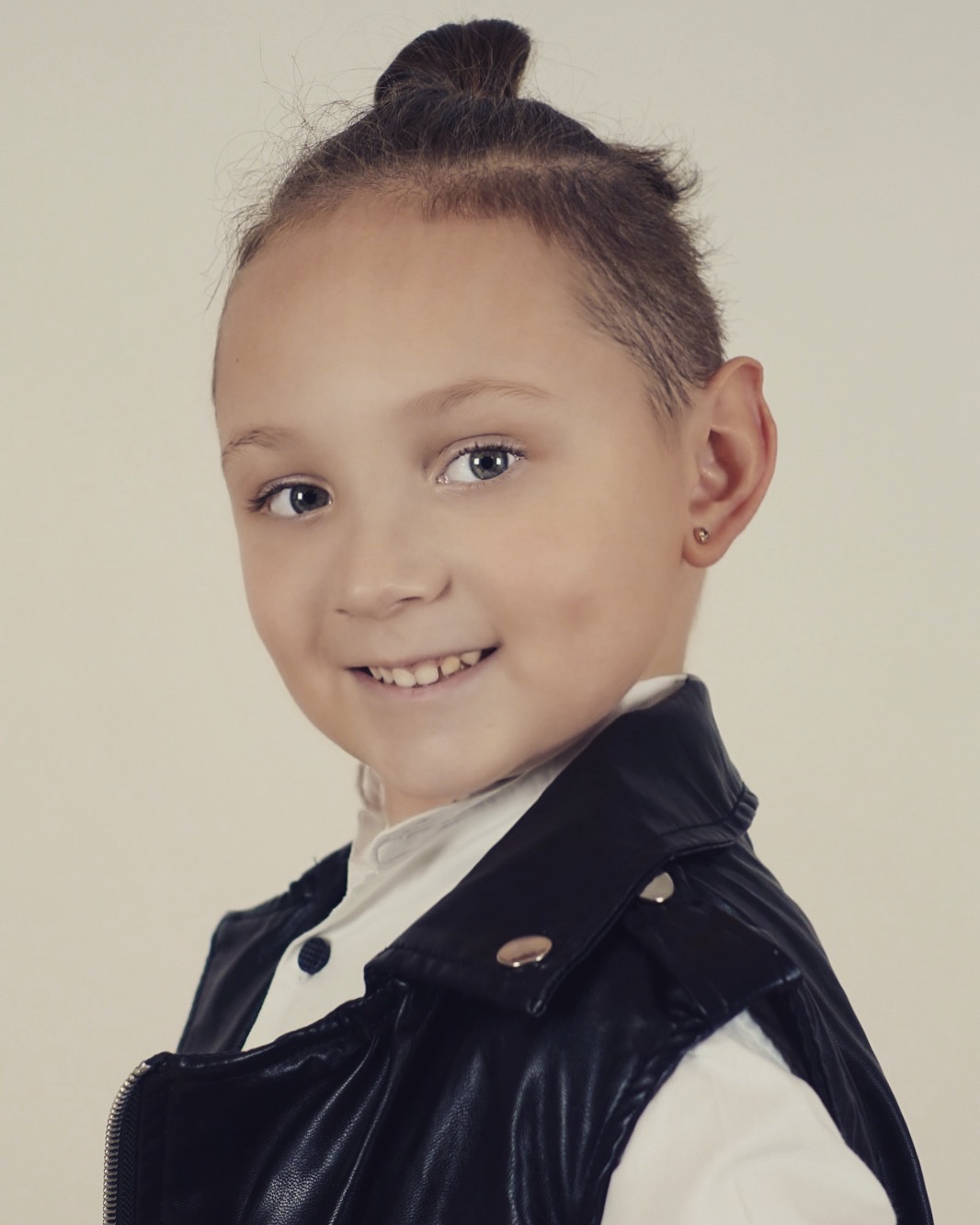 Богдан Лазарев - аккредитованная модель для участия в подиумных показах на Междунродной Детской Неделе моды
