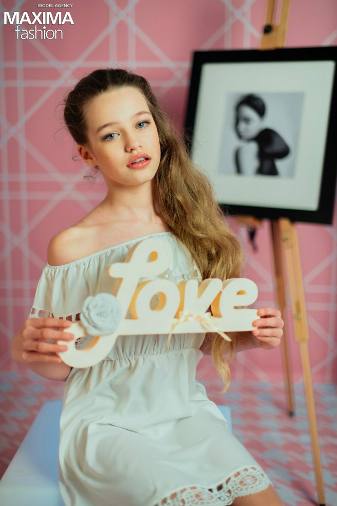 Ульяна Июдина - аккредитованная модель для участия в подиумных показах на Междунродной Детской Неделе моды