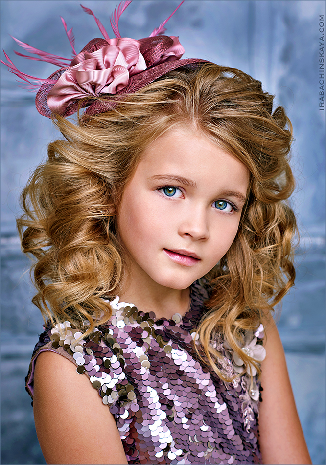 Алина Струкова - аккредитованная модель для участия в подиумных показах на Междунродной Детской Неделе моды