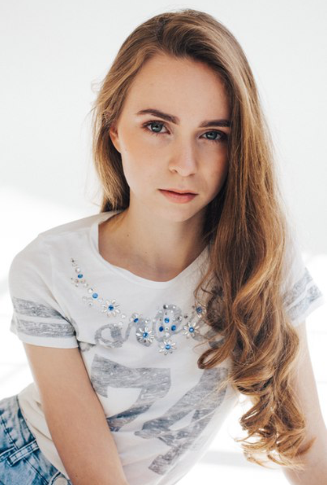 Алина Антонова - аккредитованная модель Международной детской недели моды